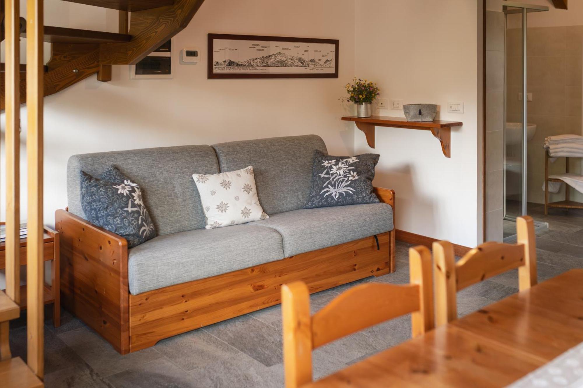 Albergo Diffuso Comeglians ภายนอก รูปภาพ